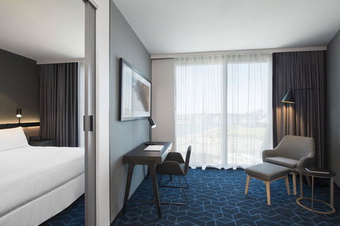 Vibe Hotel Melbourne Docklands - Accommodation Gladstone 37