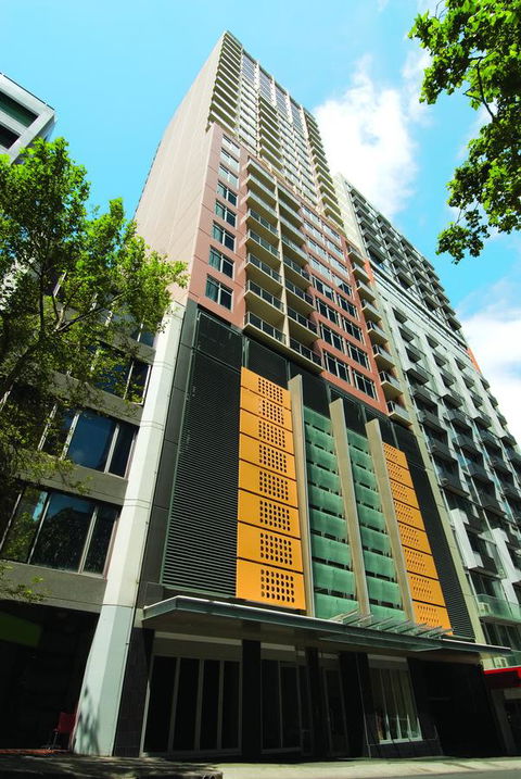 Oaks Melbourne On Lonsdale Suites - Accommodation Gladstone 12