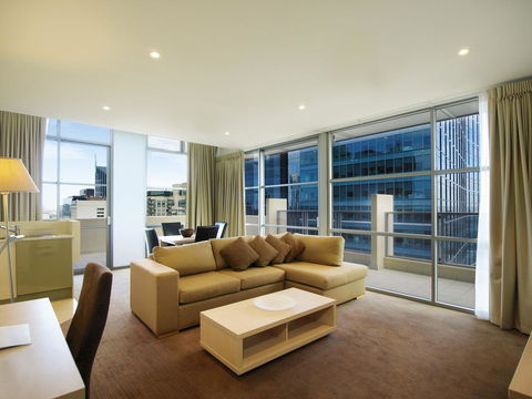 Oaks Melbourne On Lonsdale Suites - Accommodation Gladstone 1