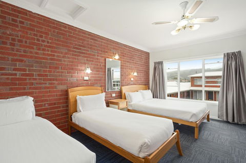 The International Motel Apollo Bay - Accommodation Gladstone 25