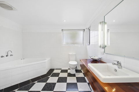 The International Motel Apollo Bay - Accommodation Gladstone 22