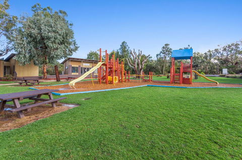 Rural 5 Star Villa\'s With Resort Amenities - Accommodation Gladstone 21