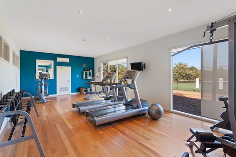 Rural 5 Star Villa\'s With Resort Amenities - Accommodation Gladstone 20