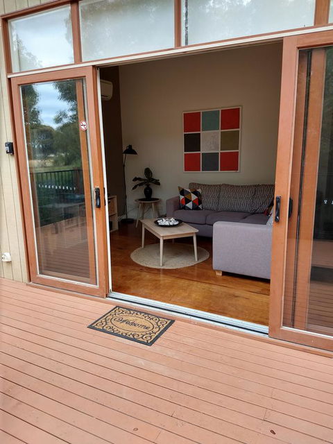 Rural 5 Star Villa\'s With Resort Amenities - Accommodation Gladstone 0