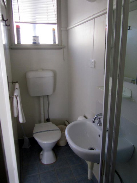 The Highlander Motel - 24HR Check In - Accommodation Gladstone 29