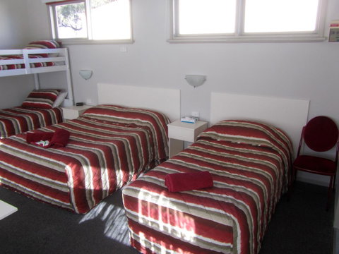 The Highlander Motel - 24HR Check In - Accommodation Gladstone 24