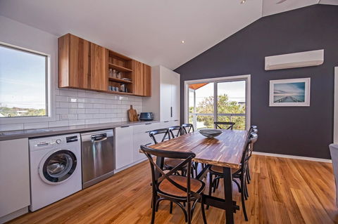 Island Getaway Cape Woolamai - Accommodation Gladstone 4