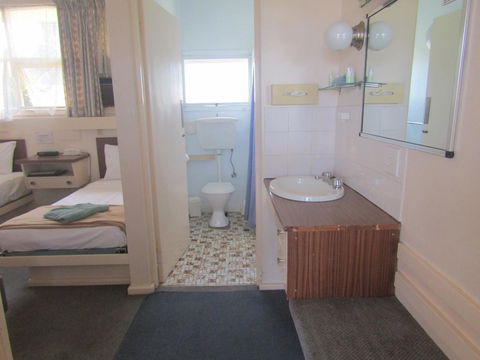Twin City Motor Inn - Accommodation Gladstone 15