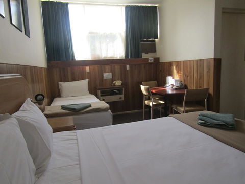 Twin City Motor Inn - Accommodation Gladstone 30