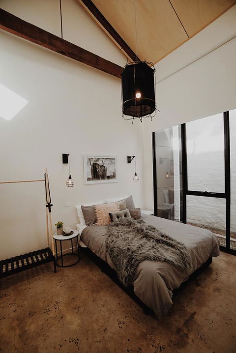 THE WAREHOUSE APARTMENTS - Accommodation Gladstone 12