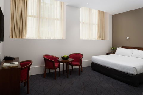 The Victoria Hotel - Accommodation Gladstone 11