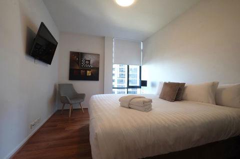 ACD Apartments - Accommodation Gladstone 8