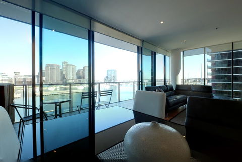 ACD Apartments - Accommodation Gladstone 9