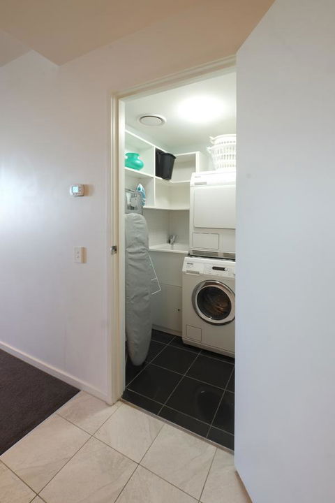 ACD Apartments - Accommodation Gladstone 14