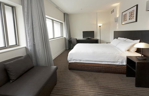 Causeway 353 Hotel - Accommodation Gladstone 25