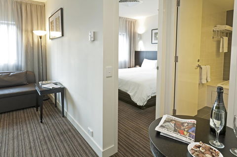 Causeway 353 Hotel - Accommodation Gladstone 33
