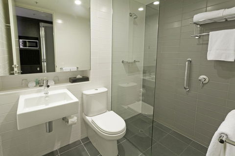Causeway 353 Hotel - Accommodation Gladstone 2