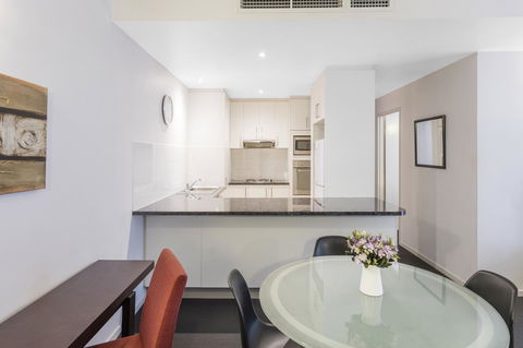 Riverside Apartments Melbourne (formerly Best Western Riverside Apartments) - Accommodation Gladstone 23