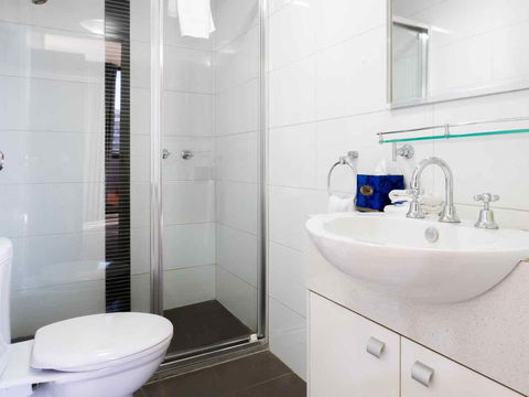 Riverside Apartments Melbourne (formerly Best Western Riverside Apartments) - Accommodation Gladstone 10