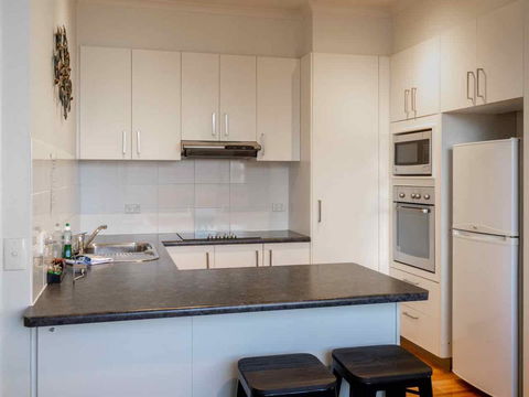 Riverside Apartments Melbourne (formerly Best Western Riverside Apartments) - Accommodation Gladstone 9