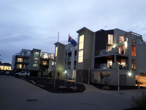 Apartments In Phillip Island Towers - Block C - Accommodation Gladstone 15