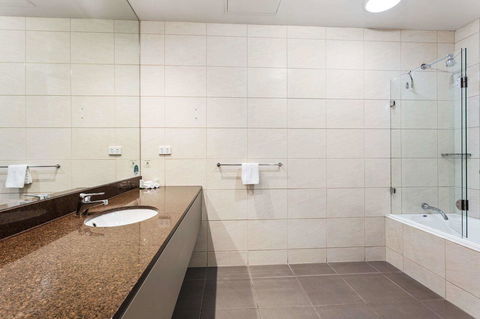 Quality Hotel Bayside Geelong - Accommodation Gladstone 15