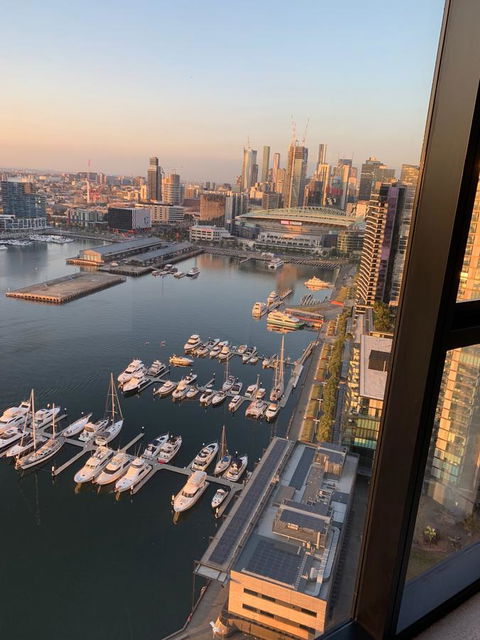 Melbourne Private Apartments - Collins Wharf Waterfront, Docklands - Accommodation Gladstone 10