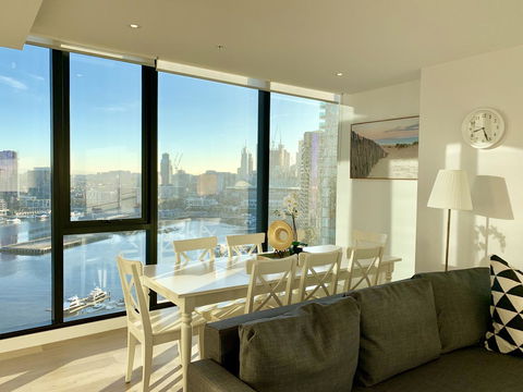 Melbourne Private Apartments - Collins Wharf Waterfront, Docklands - Accommodation Gladstone 8