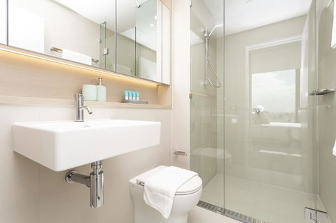 Melbourne Private Apartments - Collins Wharf Waterfront, Docklands - Accommodation Gladstone 18