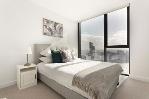 Melbourne Private Apartments - Collins Wharf Waterfront, Docklands - Accommodation Gladstone 12