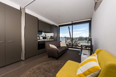 Amazing Accommodations : South Yarra - Accommodation Gladstone 28