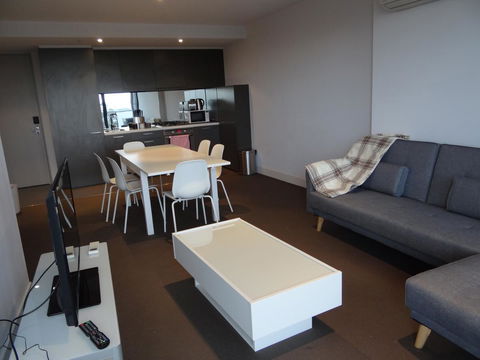 Amazing Accommodations : South Yarra - Accommodation Gladstone 8