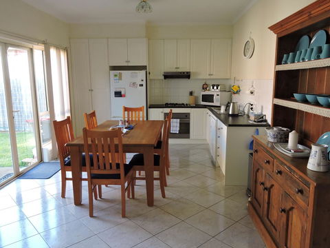 Monash And Chadstone WiFi - Accommodation Gladstone 10