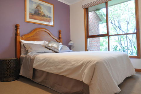 Crimea Retreat - Accommodation Gladstone 9