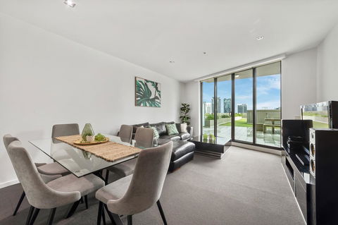 Signature Waterfront Apartments - Accommodation Gladstone 29