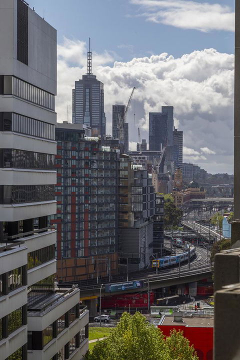 Signature Waterfront Apartments - Accommodation Gladstone 33