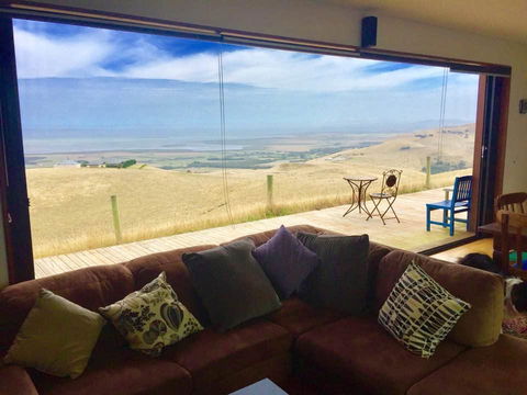 One Tree Hill Wilson Prom And Ocean Views - Accommodation Gladstone 5