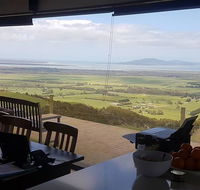 One Tree Hill - Accommodation Gladstone
