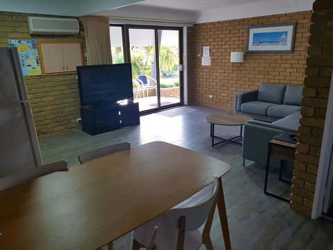 Tropicana Motor Inn - Accommodation Gladstone 33