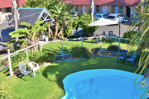 Tropicana Motor Inn - Accommodation Gladstone 3
