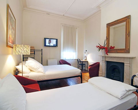 Hotel Claremont Guest House - Accommodation Gladstone 10
