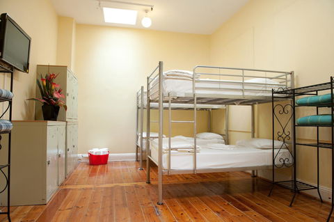 Hotel Claremont Guest House - Accommodation Gladstone 34