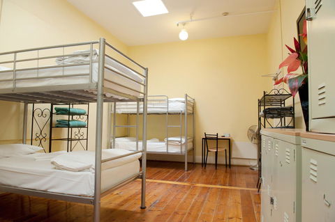 Hotel Claremont Guest House - Accommodation Gladstone 37