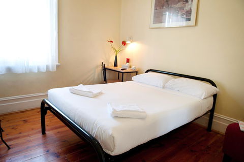 Hotel Claremont Guest House - Accommodation Gladstone 33