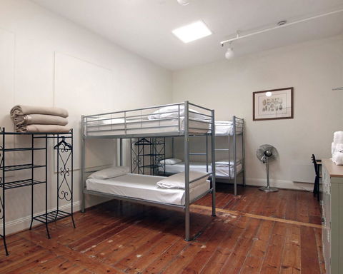 Hotel Claremont Guest House - Accommodation Gladstone 22