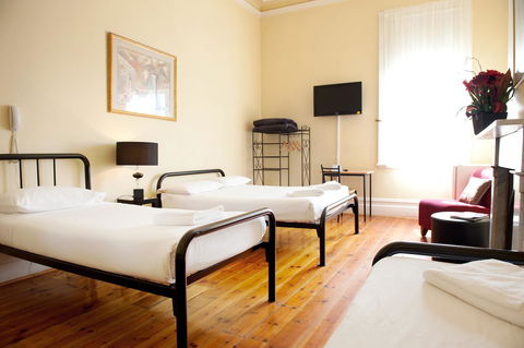 Hotel Claremont Guest House - Accommodation Gladstone 38