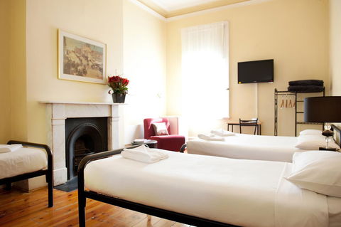 Hotel Claremont Guest House - Accommodation Gladstone 39