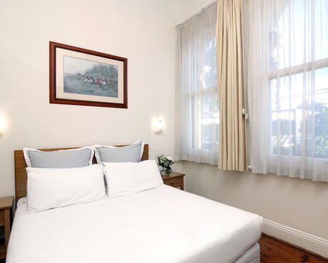 Hotel Claremont Guest House - Accommodation Gladstone 6