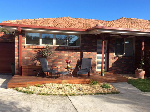 Avilla By The Bay - Accommodation Gladstone 4