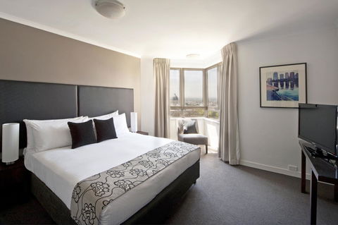 Mantra On The Park - Accommodation Gladstone 6